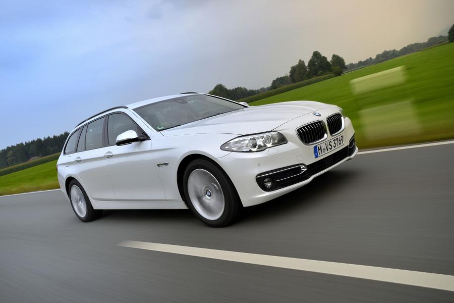  BMW 520d Touring 2014 года  (фото 16 из 46)